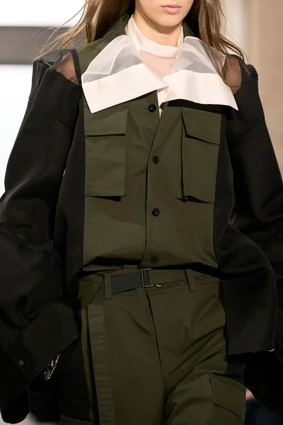 Look 61